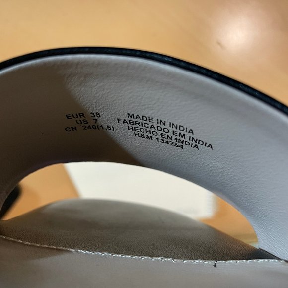 NWOT Size 7 (EU 38) black leather H&M slide - Picture 5 of 9